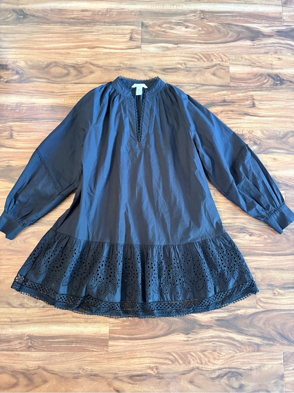 NEW H&M Women’s Black Dropwaist Cotton Eyelet Dress Size Medium M - Picture 3 of 9